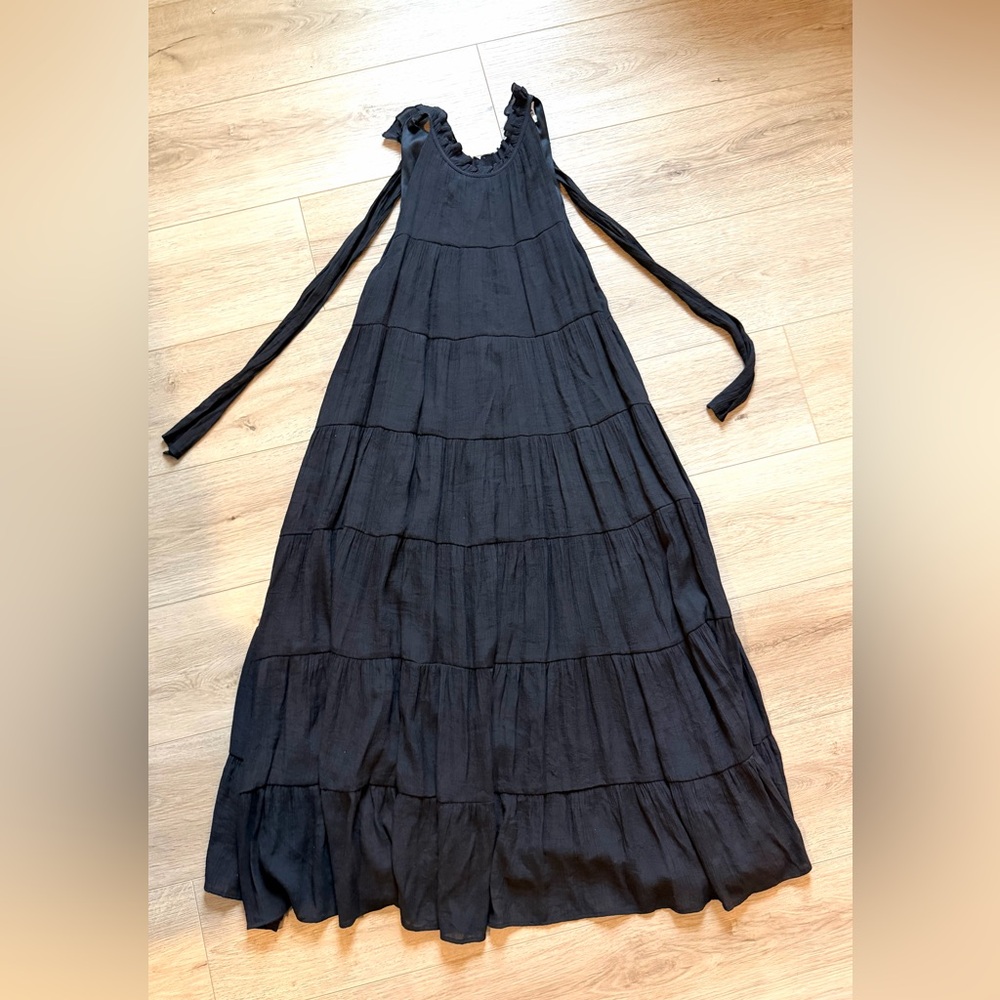Black midi dress